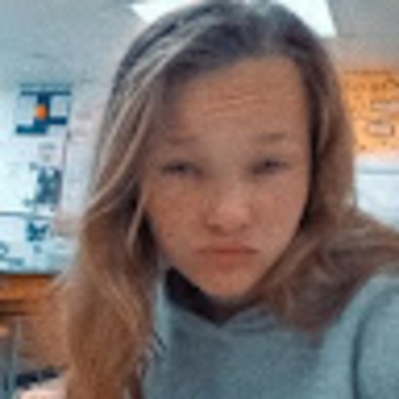 Profile Picture of Dezi Kerley (@dezikerley36) on Poshmark