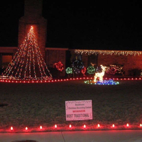 Profile Picture of Linda Surtees (@sebastianyd) on Poshmark