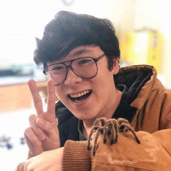 Profile Picture of Sam Cho (@cho17s) on Poshmark