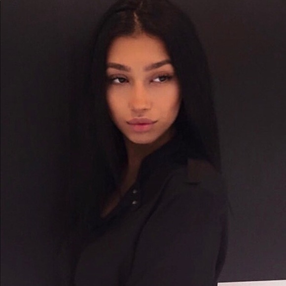 Profile Picture of Danielle Shepherd (@totallyoko) on Poshmark