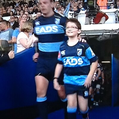 Profile Picture of Paula Lloyd (@Po_Lloyd) on Twitter