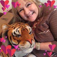 Profile Picture of Debbie Aaron (@debbie-aaron-1) on Quora