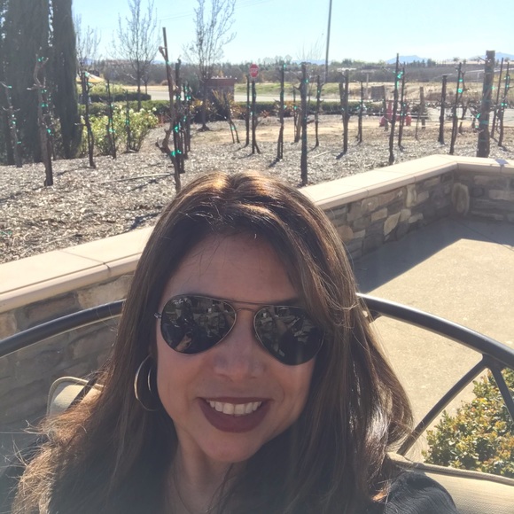 Profile Picture of Terry Calero (@calero68) on Poshmark