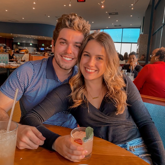 Profile Picture of Haley Sharon (@haleysharon) on Poshmark