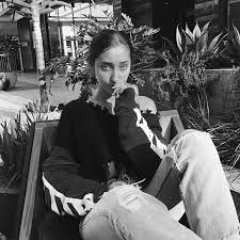 Profile Picture of Charlotte Laurence (@charlot80850031) on Twitter