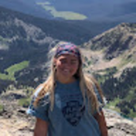 Profile Picture of Ciera Keough (@keoughciera) on Poshmark