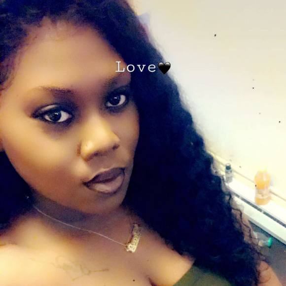 Profile Picture of Sheosos Glowedup (@shay_fine1994) on Poshmark