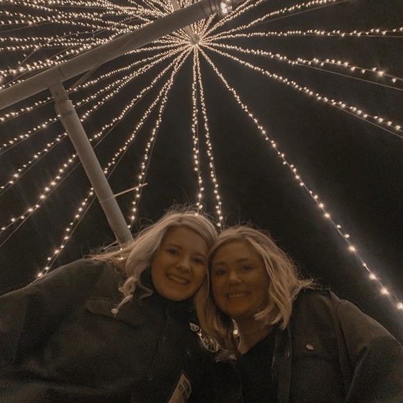 Profile Picture of Kalli Matthesen (@kallimatthesen) on Poshmark