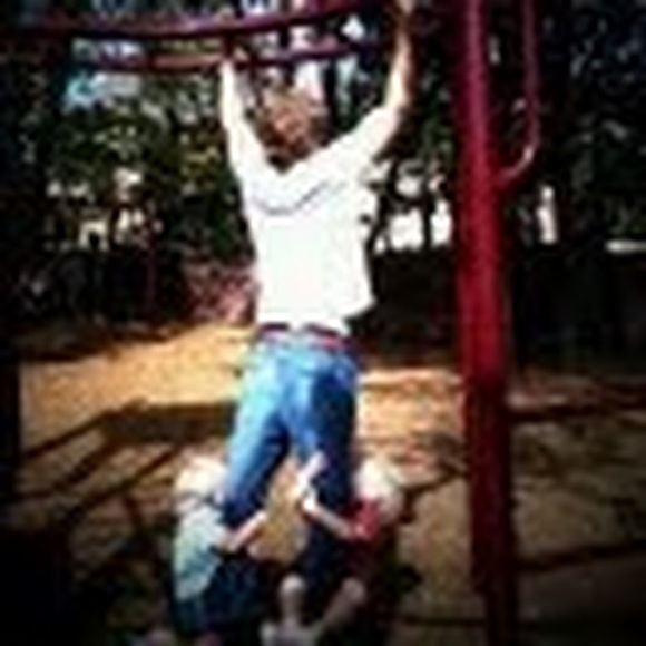 Profile Picture of Christopher Shaw (@cmshaw5) on Poshmark