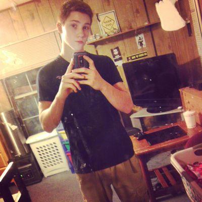 Profile Picture of MARK SCHLICHER (@jr200087) on Twitter