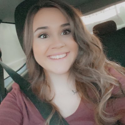 Profile Picture of Bethany Moore ☀️💛🌼 (@bethanysams_) on Twitter