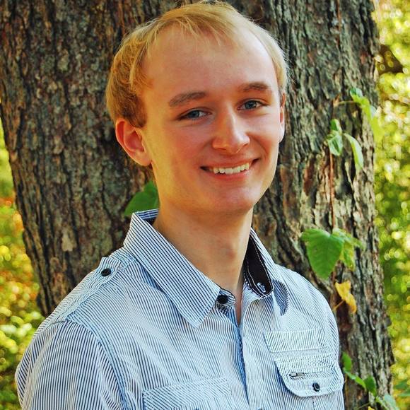 Profile Picture of Devon Edwards (@devoned1) on Poshmark