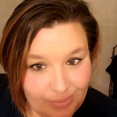 Profile Picture of Shannon King (@ModernJuneC) on Twitter