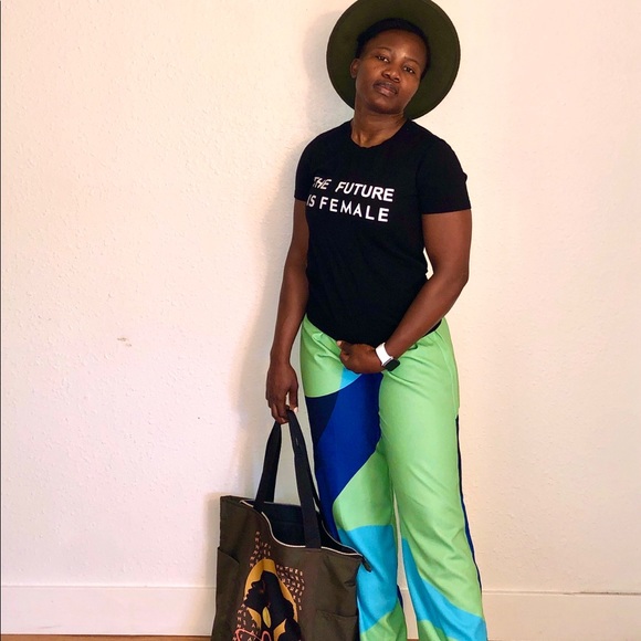 Profile Picture of Esther Narh (@esthereggie) on Poshmark