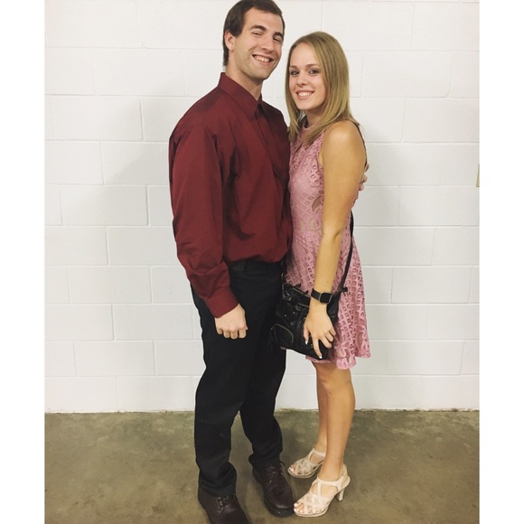 Profile Picture of Brynn Harberts (@brynnielauren) on Poshmark