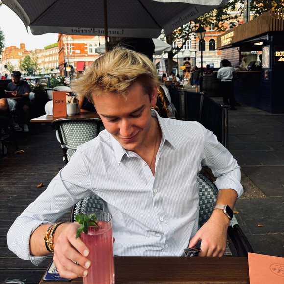 Profile Picture of Nicholas Blute (@nicholasblute) on Poshmark