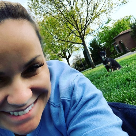 Profile Picture of Brandy Vickers (@bruskee500) on Poshmark