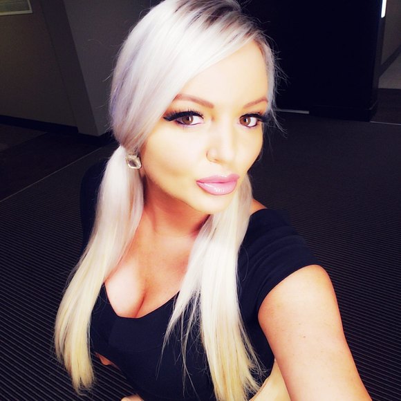 Wesley Tomsick - Poshmark Profile Picture of Wesley Tomsick (@wesleytomsick) on Poshmark