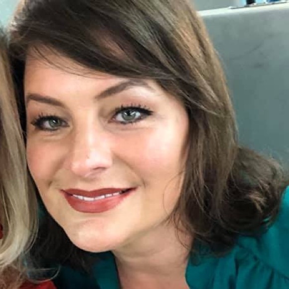 Heather M - Poshmark Profile Picture of Heather M (@heatherme7) on Poshmark