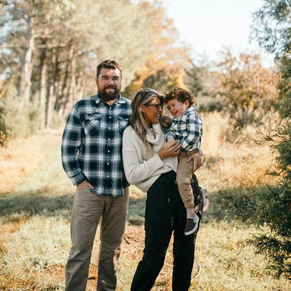 Profile Picture of Leanne Powers (@leeaannee) on Poshmark