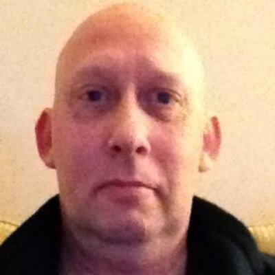 Profile Picture of Simon Rowland (@simrow) on Twitter