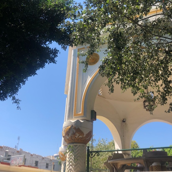 Profile Picture of Vanessa Stamas (@shop_vanessa) on Poshmark