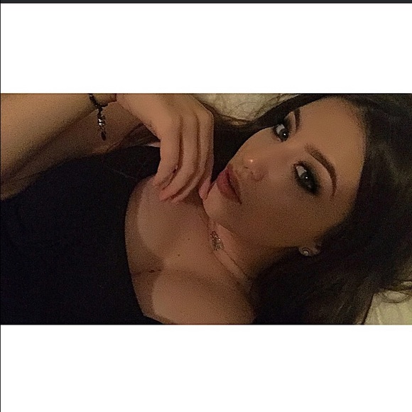 Profile Picture of Grisel Melendez gonzalez (@grisel____) on Poshmark