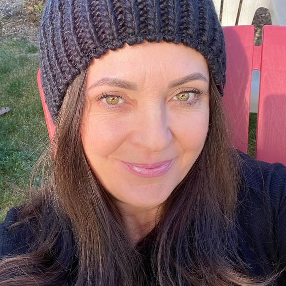 Profile Picture of Jagoda Kostic (@kostichj) on Poshmark