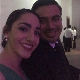 Profile Picture of Viviana Villarreal (@vivivillarreal) on Pinterest