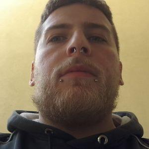 Profile Picture of Michael Spagnuolo (@uesseavellino) on Twitter