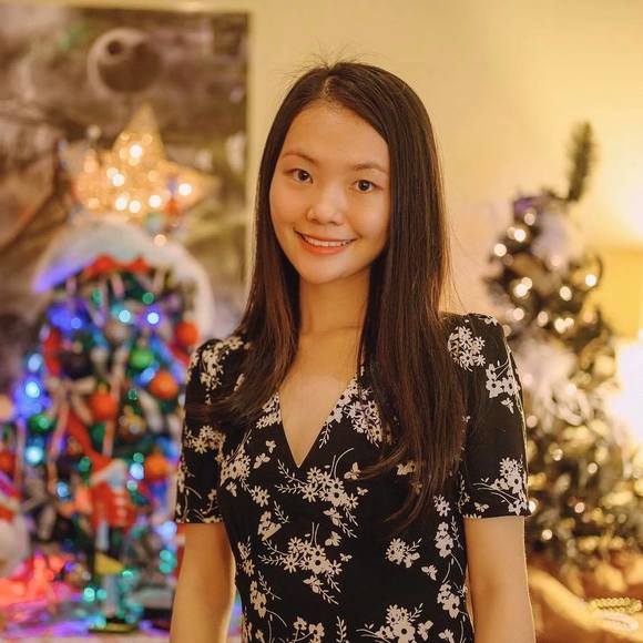 Profile Picture of Yifan Wu (@yiw411) on Poshmark