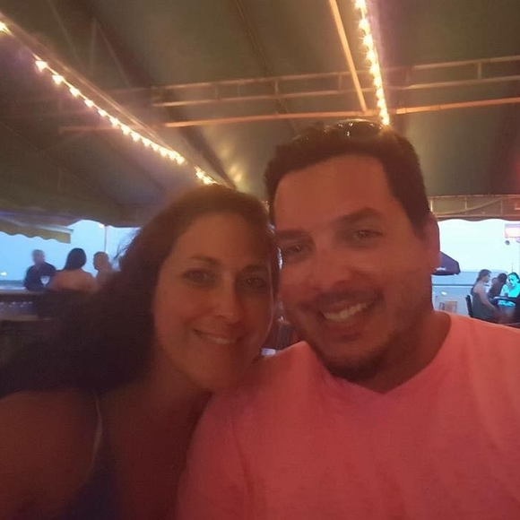 Profile Picture of Stephanie Schoenly (@stephanie4146) on Poshmark