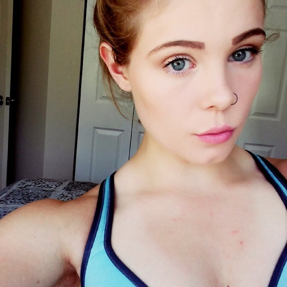 Profile Picture of Jillian Keane (@jilliankeane) on Poshmark