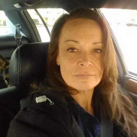 Profile Picture of Carrie Campbell (@dwncntrygrl) on Poshmark