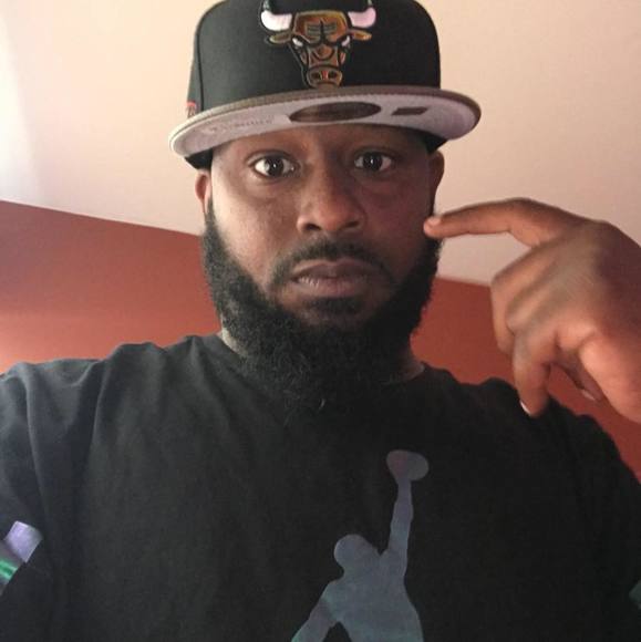 Profile Picture of Adrian Davis (@adriandavis106) on Poshmark