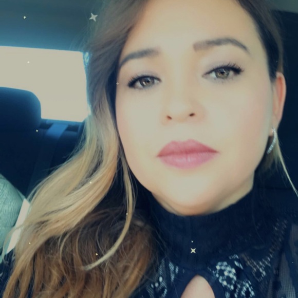 Profile Picture of Marivel Mosqueda (@aguayo3333) on Poshmark