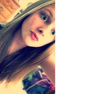 Profile Picture of Emily Ruby (@emilyruby4) on Twitter