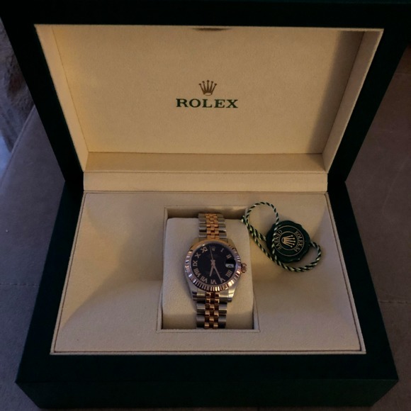 Profile Picture of Kylee Lafaive (@kyleelafaive) on Poshmark