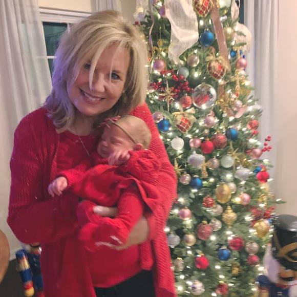 Profile Picture of Deborah Reilly (@djfreilly) on Poshmark