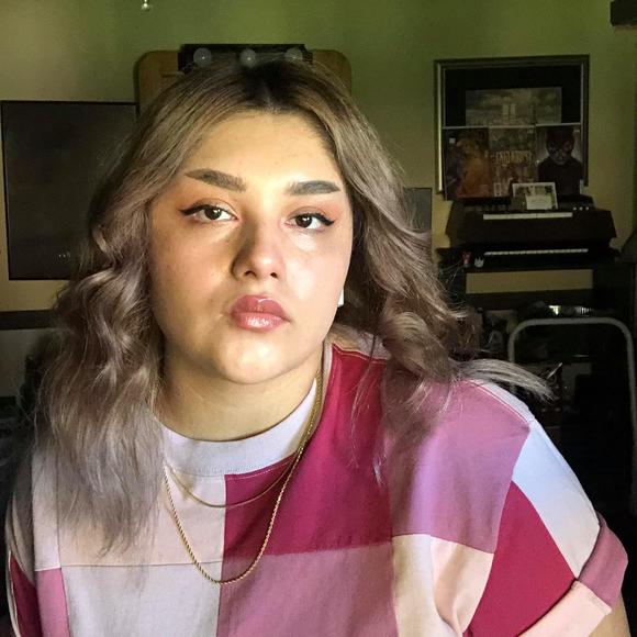 Profile Picture of Bianca Fuentes (@biancafuente779) on Poshmark