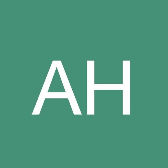 Profile Picture of Alex Hale (@crazian) on Poshmark