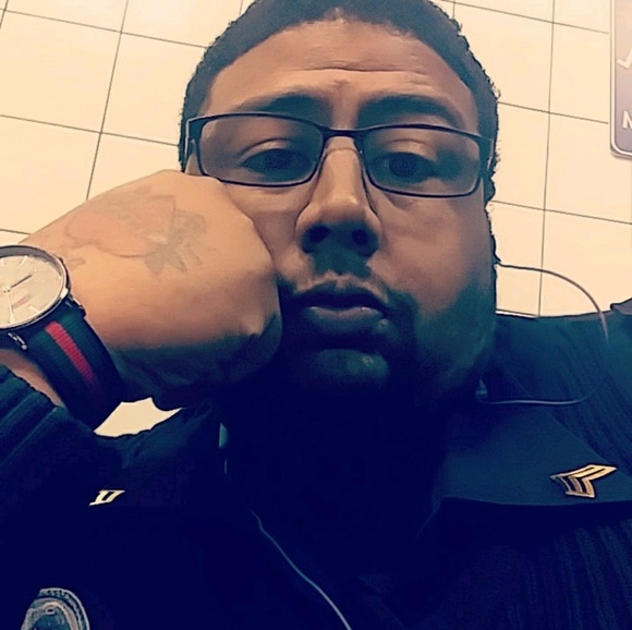 Profile Picture of Ed Rodriguez (@edrod76) on Poshmark