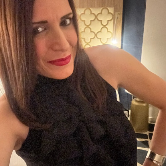 Profile Picture of Christine Hyder (@christine_hyder) on Poshmark