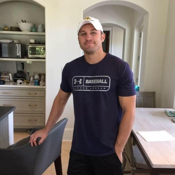 Profile Picture of Joe Grimes (@joegrimes39567) on Poshmark