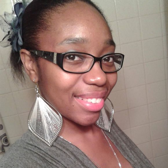 Shauntee Marks - Poshmark Profile Picture of Shauntee Marks (@shauntee1988) on Poshmark