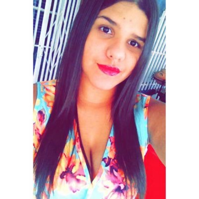 Profile Picture of Georgina Deftereos (@georgiinadeff) on Twitter