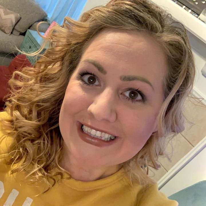 Profile Picture of LauraHolloway (@@that_goofy_mom_nurse) on Tiktok