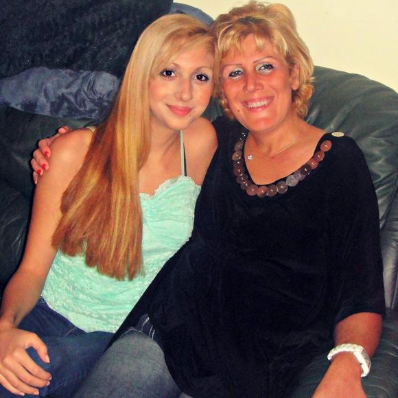 Atousa Ati - Poshmark Profile Picture of Atousa Ati (@atousat62) on Poshmark