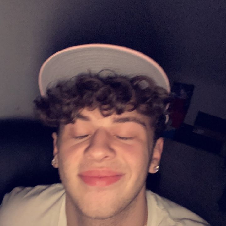 Profile Picture of Adrien (@@adrien.davis) on Tiktok