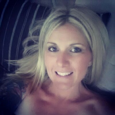 Profile Picture of Mindy Hartman (@Minder81) on Twitter